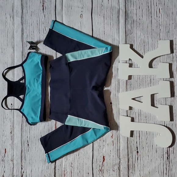 🆕️ GAP FIT WOMEN'S WORKOUT MATCHING OUTFIT - Picture 3 of 15